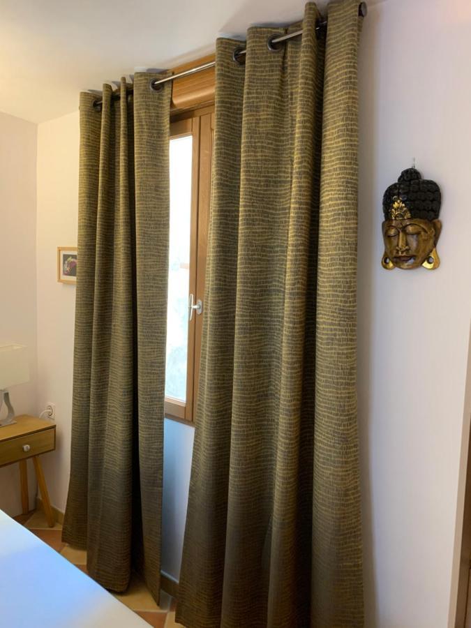 Pila & Bed Montpellier Centre Corum Comedie - Chambre Calme Climatisee - Quiet Air-Conditioned Room Exteriör bild