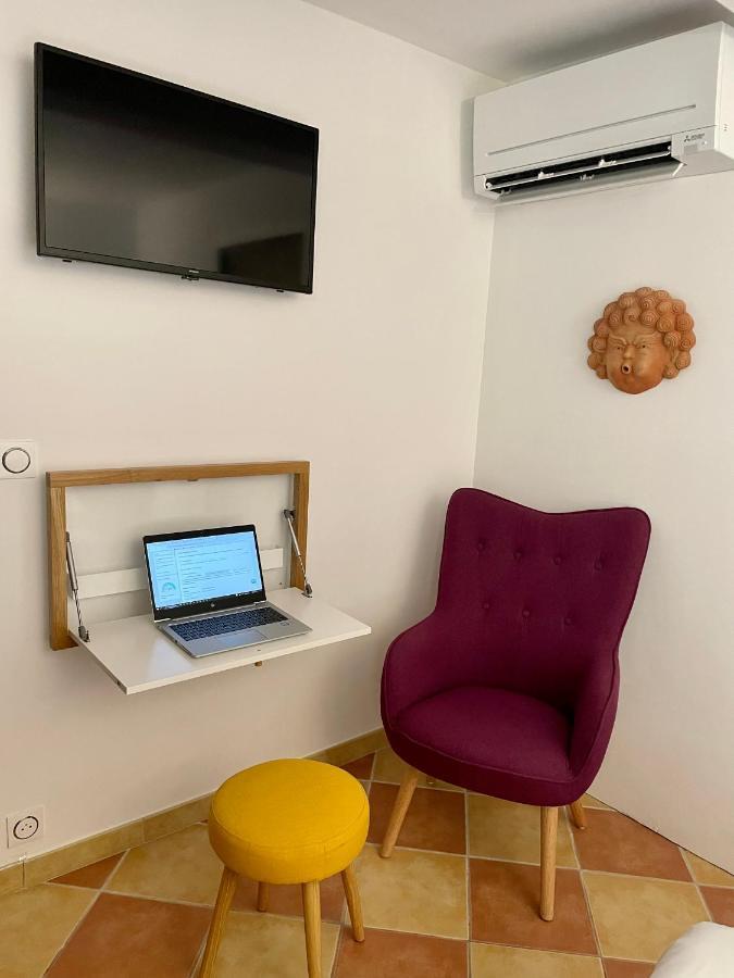 Pila & Bed Montpellier Centre Corum Comedie - Chambre Calme Climatisee - Quiet Air-Conditioned Room Exteriör bild